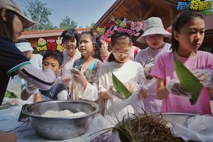 快醒醒！詹姆斯半场10中3得7分3板3助 正负值-9暂为全场最低